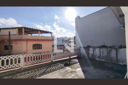 Casa à venda com 240m², 2 quartos e 3 vagas Casa à venda com 240m², 2 quartos e 3 vagasQuintal