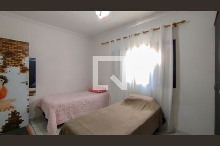 Casa à venda com 240m², 2 quartos e 3 vagas Casa à venda com 240m², 2 quartos e 3 vagasQuarto 2