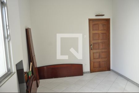 Apartamento à venda com 77m², 2 quartos e sem vagaSala