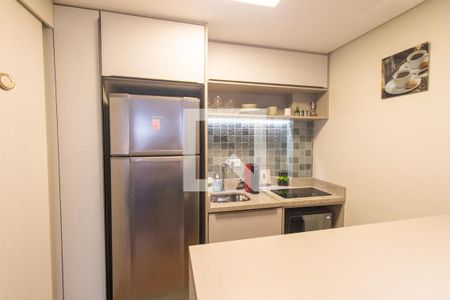 Cozinha de kitnet/studio para alugar com 1 quarto, 25m² em Centro, Curitiba
