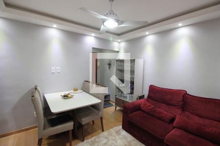 Sala de apartamento para alugar com 2 quartos, 50m² em Irajá, Rio de Janeiro