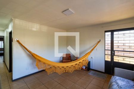 Sala de casa à venda com 3 quartos, 102m² em Teresópolis, Porto Alegre