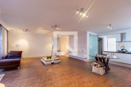 Sala de Estar de casa para alugar com 3 quartos, 350m² em Mooca, São Paulo