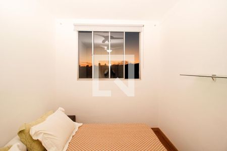 Quarto 2 de apartamento para alugar com 3 quartos, 65m² em Santa Efigênia, Belo Horizonte