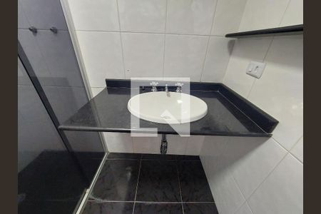 Apartamento para alugar com 57m², 2 quartos e 1 vaga Apartamento para alugar com 57m², 2 quartos e 1 vagaBanheiro