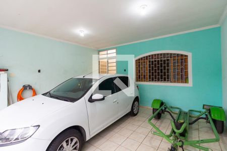 Casa à venda com 149m², 2 quartos e 2 vagas Casa à venda com 149m², 2 quartos e 2 vagasGaragem