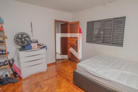 Casa à venda com 4 quartos, 220m² em Jardim Colorado, São Paulo