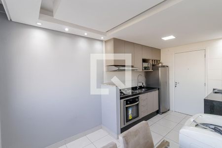 Sala de apartamento para alugar com 2 quartos, 33m² em Parque Fongaro, São Paulo