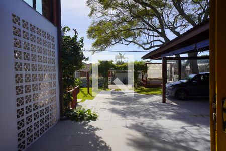 Sala - Vista de casa de condomínio para alugar com 2 quartos, 110m² em Rio Tavares, Florianópolis