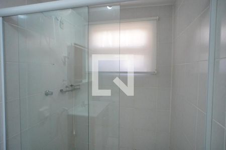 Banheiro de casa de condomínio para alugar com 2 quartos, 110m² em Rio Tavares, Florianópolis