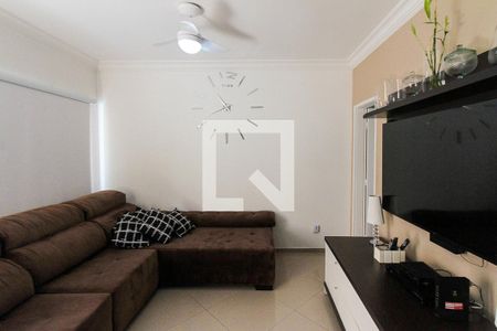 Sala de casa de condomínio para alugar com 3 quartos, 170m² em Vila Lucia, São Paulo