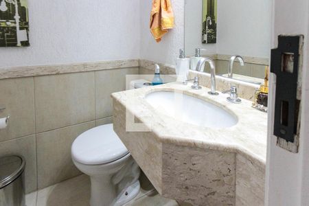 Lavabo de casa de condomínio para alugar com 3 quartos, 170m² em Vila Lucia, São Paulo