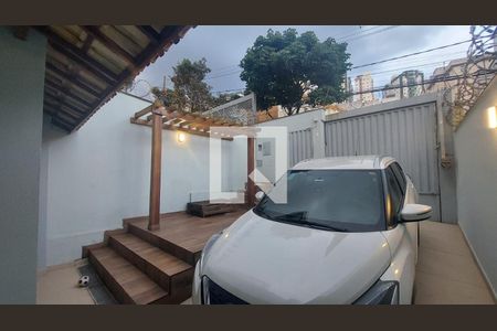 Frente da Casa de casa à venda com 3 quartos, 128m² em Buritis, Belo Horizonte