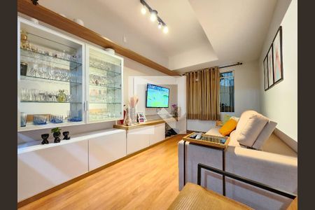 Sala de casa à venda com 3 quartos, 128m² em Buritis, Belo Horizonte