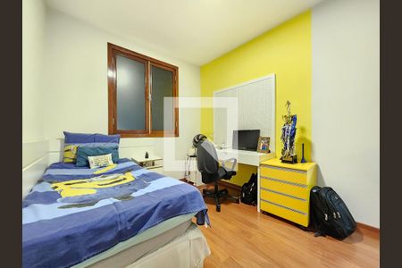 Quarto 3 de casa à venda com 3 quartos, 128m² em Buritis, Belo Horizonte