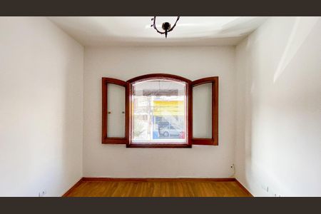 Casa à venda com 400m², 3 quartos e 3 vagas Casa à venda com 400m², 3 quartos e 3 vagasQuarto