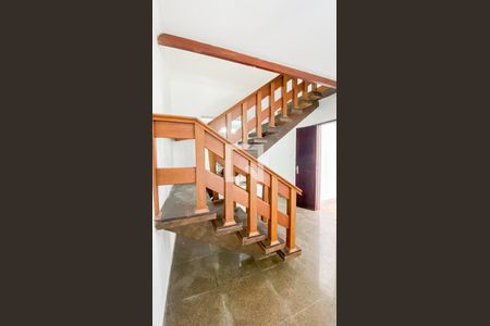 Sala - Escada de casa para alugar com 3 quartos, 400m² em Centro, Santo André