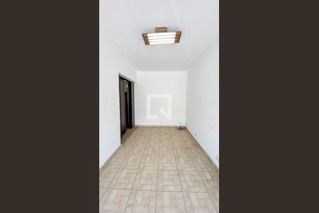 Casa à venda com 400m², 3 quartos e 3 vagas Casa à venda com 400m², 3 quartos e 3 vagasGaragem