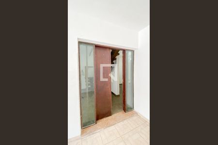 Casa à venda com 400m², 3 quartos e 3 vagas Casa à venda com 400m², 3 quartos e 3 vagasGaragem