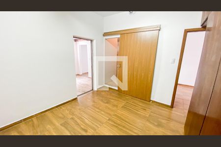 Casa à venda com 400m², 3 quartos e 3 vagas Casa à venda com 400m², 3 quartos e 3 vagasSuíte 2