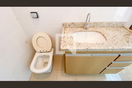 Casa à venda com 400m², 3 quartos e 3 vagas Casa à venda com 400m², 3 quartos e 3 vagasBanheiro da Suíte 2