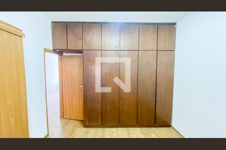 Casa à venda com 400m², 3 quartos e 3 vagas Casa à venda com 400m², 3 quartos e 3 vagasSuíte 2