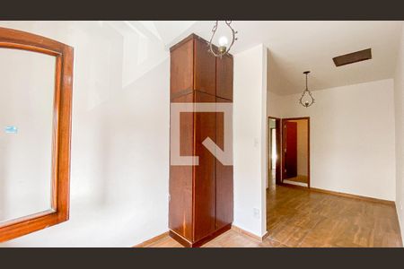 Casa à venda com 400m², 3 quartos e 3 vagas Casa à venda com 400m², 3 quartos e 3 vagasSuíte 1