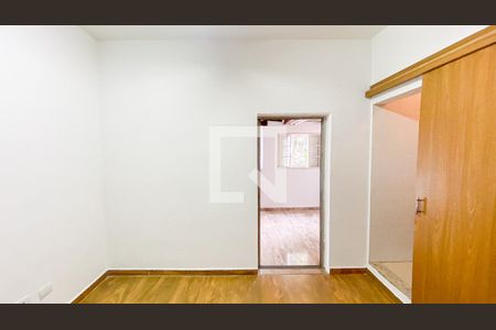 Casa à venda com 400m², 3 quartos e 3 vagas Casa à venda com 400m², 3 quartos e 3 vagasSuíte 2