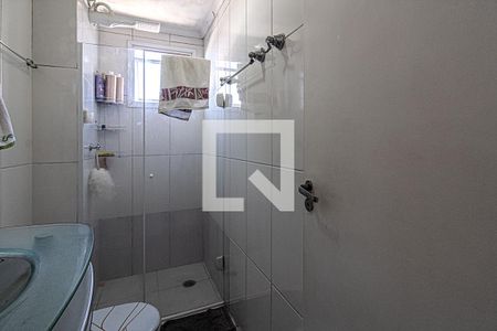 banheiro social de apartamento à venda com 2 quartos, 50m² em Vila Conde do Pinhal, São Paulo