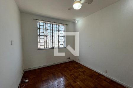 Quarto 1 de apartamento para alugar com 3 quartos, 85m² em Vila Kosmos, Rio de Janeiro