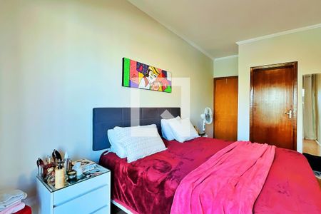 Casa à venda com 150m², 5 quartos e 4 vagas Casa à venda com 150m², 5 quartos e 4 vagasSuíte 3