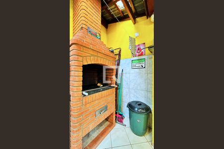 Casa à venda com 150m², 5 quartos e 4 vagas Casa à venda com 150m², 5 quartos e 4 vagasChurrasqueira