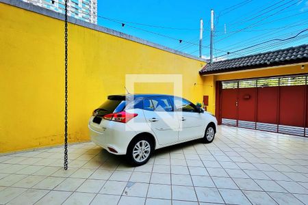 Casa à venda com 150m², 5 quartos e 4 vagas Casa à venda com 150m², 5 quartos e 4 vagasGaragem