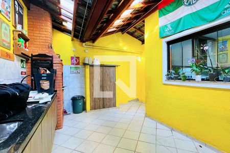 Casa à venda com 150m², 5 quartos e 4 vagas Casa à venda com 150m², 5 quartos e 4 vagasÁrea de Serviço