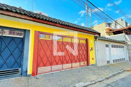 Casa à venda com 150m², 5 quartos e 4 vagas Casa à venda com 150m², 5 quartos e 4 vagasFachada
