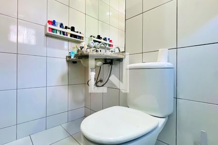 Casa à venda com 150m², 5 quartos e 4 vagas Casa à venda com 150m², 5 quartos e 4 vagasBanheiro da Suíte 2