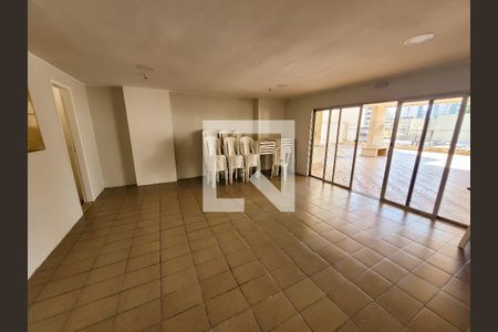 Apartamento à venda com 61m², 2 quartos e 2 vagas Apartamento à venda com 61m², 2 quartos e 2 vagasÁrea comum - Salão de festas