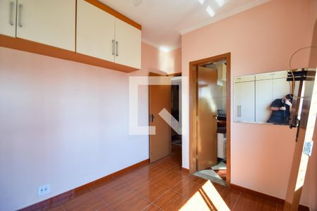 Apartamento à venda com 61m², 2 quartos e 2 vagas Apartamento à venda com 61m², 2 quartos e 2 vagasQuarto 2 (Suíte)