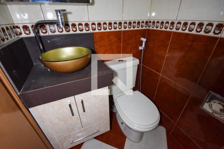 Apartamento à venda com 61m², 2 quartos e 2 vagas Apartamento à venda com 61m², 2 quartos e 2 vagasBanheiro Social