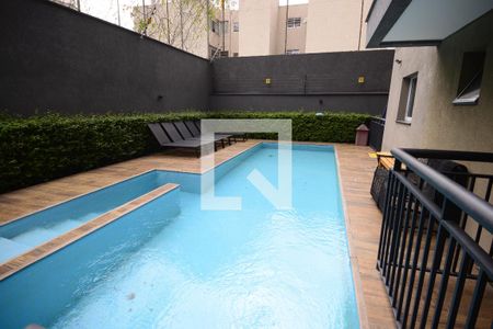 Piscina de kitnet/studio à venda com 1 quarto, 28m² em Sé, São Paulo