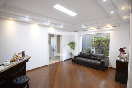 Sala de casa para alugar com 4 quartos, 302m² em Jardim da Gloria, São Paulo