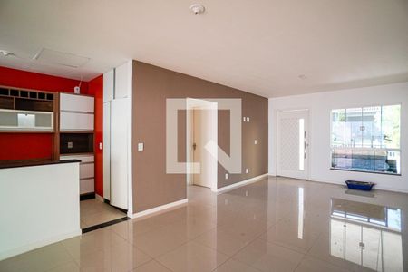 Casa de condomínio para alugar com 135m², 3 quartos e 1 vagaSala