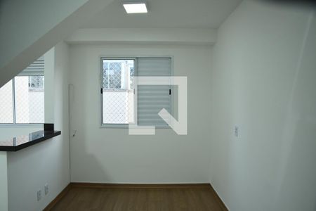 Sala de apartamento para alugar com 3 quartos, 85m² em Jardim Isis, Cotia