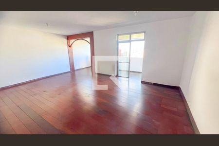 Apartamento à venda com 280m², 4 quartos e 2 vagasSala