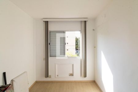 Quarto 2 de apartamento para alugar com 2 quartos, 43m² em Inhoaíba, Rio de Janeiro