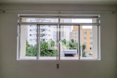 sala janela de apartamento para alugar com 2 quartos, 75m² em Vila Firmiano Pinto, São Paulo