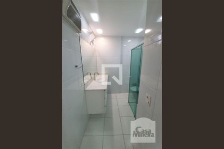 Banheiro de casa à venda com 3 quartos, 270m² em Floresta, Belo Horizonte