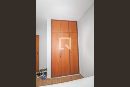 QuartoQuarto de apartamento à venda com 3 quartos, 120m² em Cambuí, Campinas