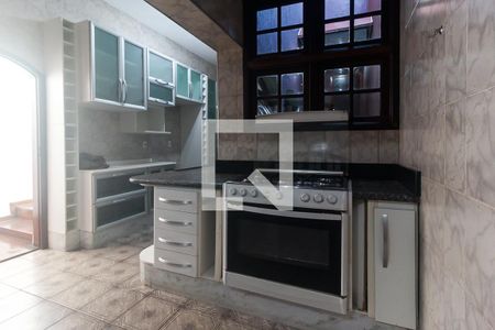 Casa para alugar com 551m², 15 quartos e 4 vagas Casa para alugar com 551m², 15 quartos e 4 vagasCozinha