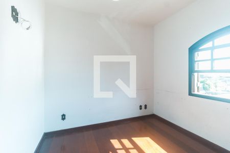 Casa para alugar com 551m², 15 quartos e 4 vagas Casa para alugar com 551m², 15 quartos e 4 vagasQuarto 8 - Suíte 3